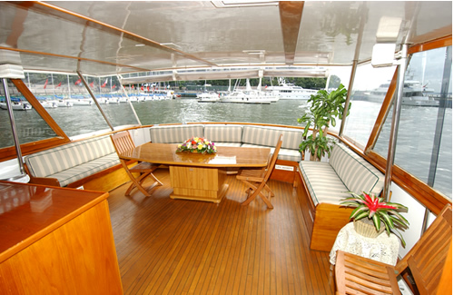 Calypso Yacht Charter Interior3